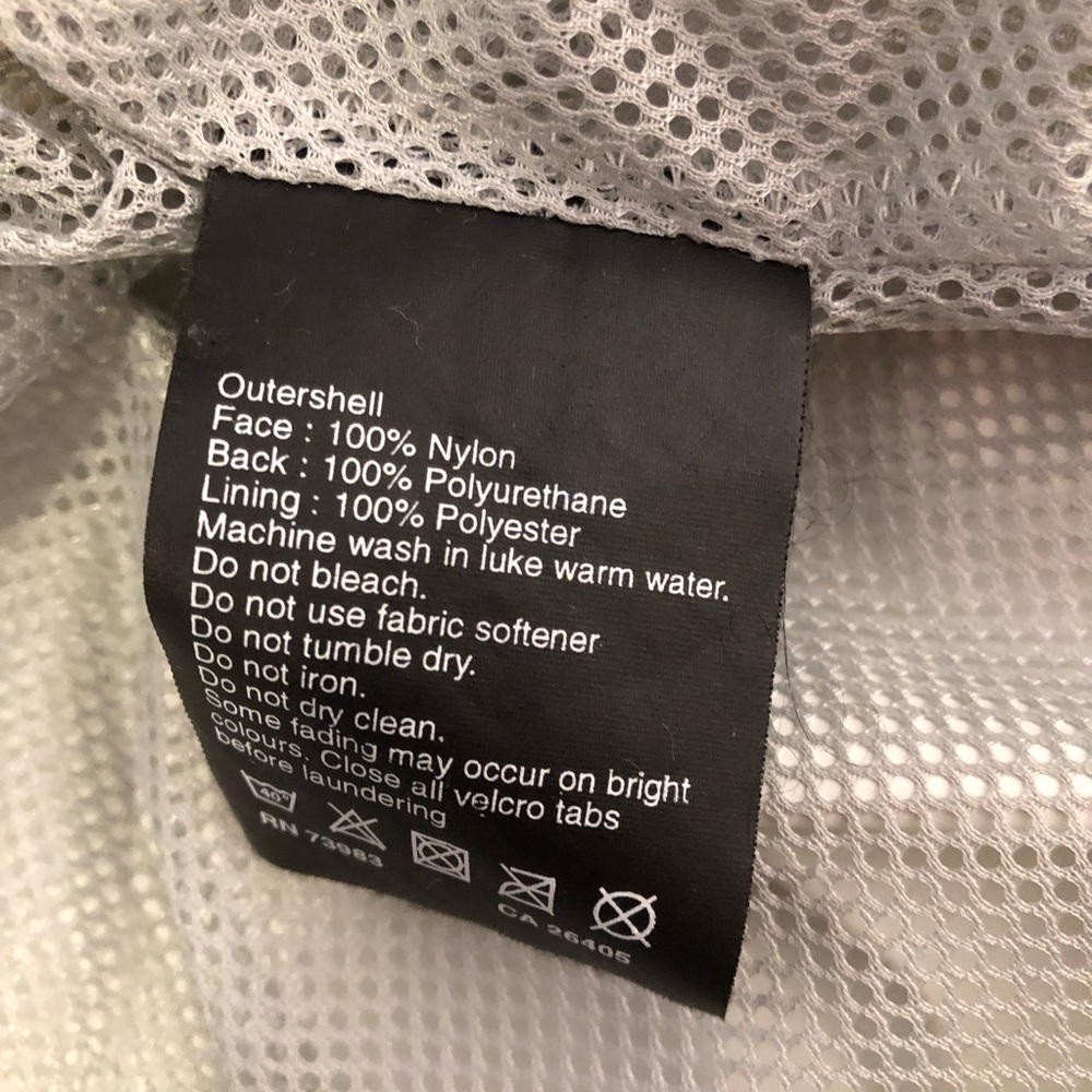 Helly Hansen shell jacket. Size large. - image 6